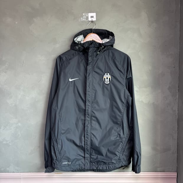 나이키 유벤투스 바람막이 