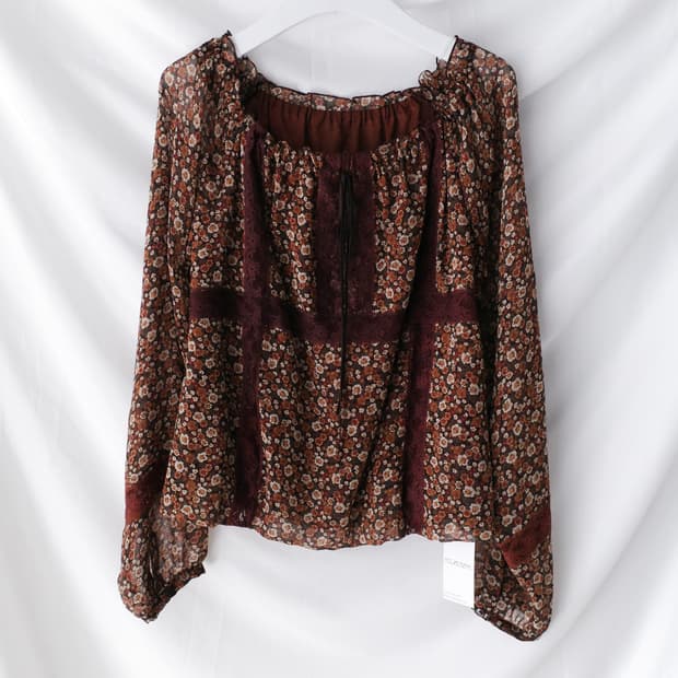 lace flower blouse