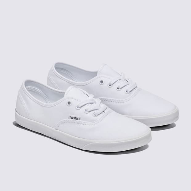 반스 어센틱 로우 프로 화이트 270