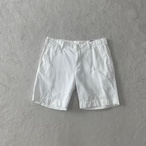33 폴로 치노 쇼츠 화이트 반바지