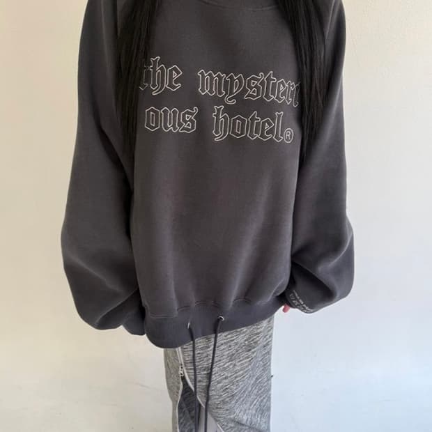 더미스테리어스호텔 와이드 맨투맨