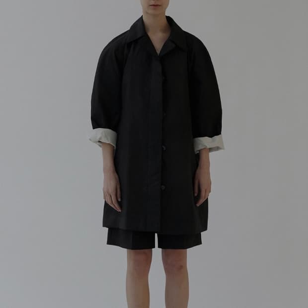 낫띵리튼 볼륨 왁스 트렌치 코트