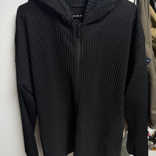 옴므플리세 블랙 후드집업 3사이즈