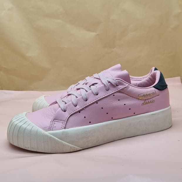 아디다스 에버린 핑크 스니커즈225