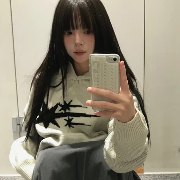 나이스고스트클럽 3STARS LOGO KNIT HOODIE_IVORY