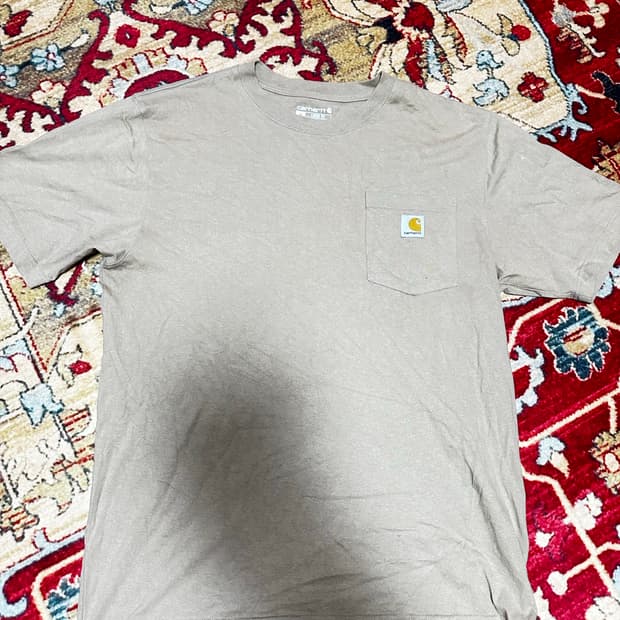 칼하트 포켓로고 반팔 티셔츠