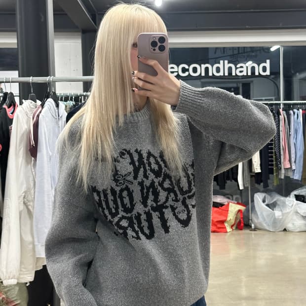 아조바이아조 그레이 DBOF 레터링 울 니트