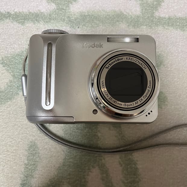 코닥 c875 실버 빈티지 디카 뉴진스