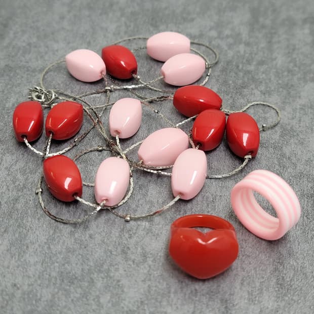 unique necklace set