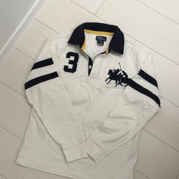 폴로 카라티셔츠