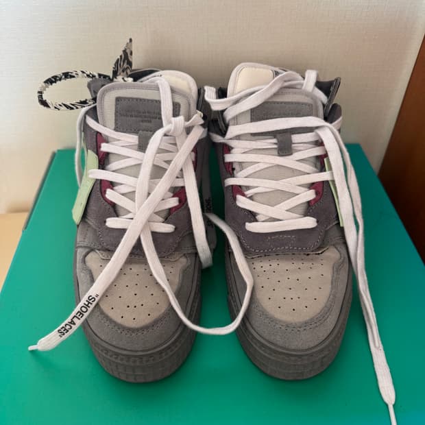 오프화이트 로우 스니커즈 회색 EU39