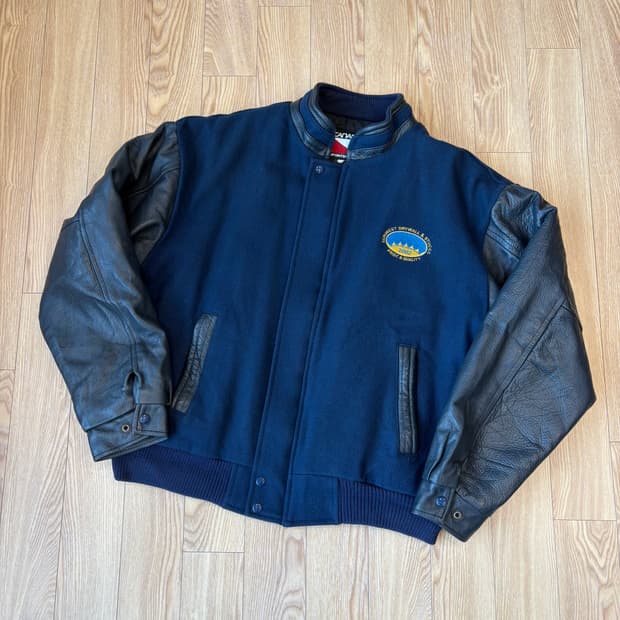 [MADE IN CANADA] 야구 자켓 과잠 레더 바시티 마원