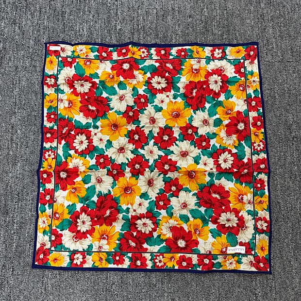 새상품 지방시 미니 스카프 