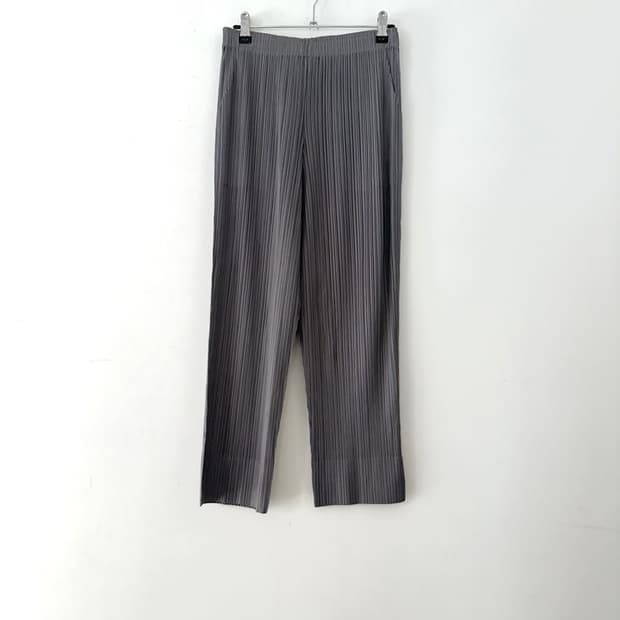 YOICHEU pleats slit easy pants / gray