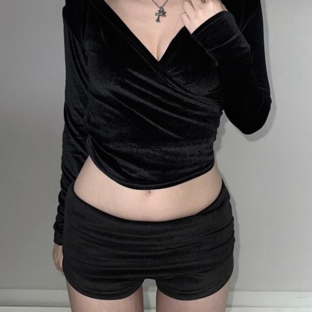 세미크롭 후드티 벨벳소재