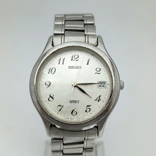 세이코 스피릿 빈티지 쿼츠 시계