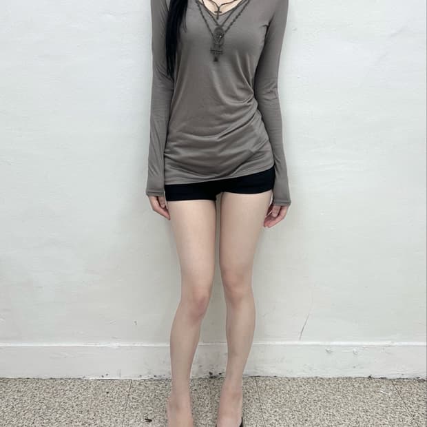 Royal flash chacoal necklace long sleeve