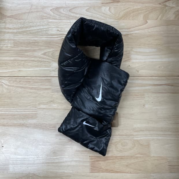 나이키 패딩 머플러 블랙
