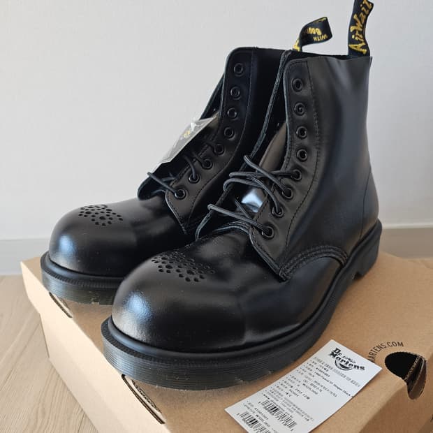 280 새제품) 닥터마틴 1460 파스칼 ST 브로그 스틸토 워커 부츠
