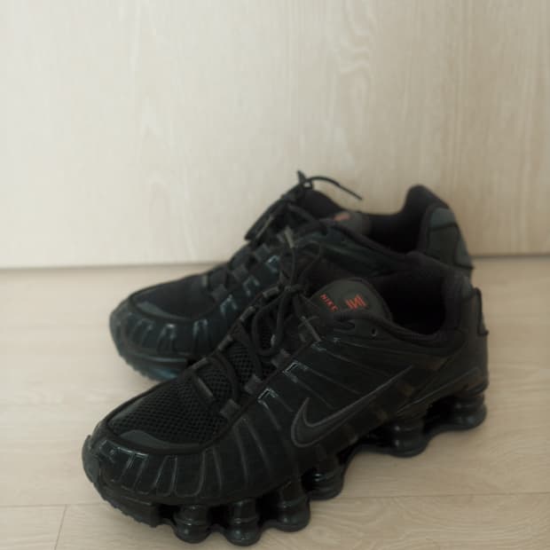 나이키 샥스TL 블랙 앤 믹스 오렌지 240