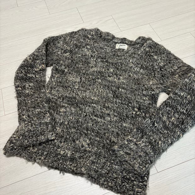빈티지 프릭스토어 니트 브이넥 스웨터 44-55사이즈