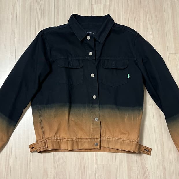 예스아이씨 그라데이션 자켓