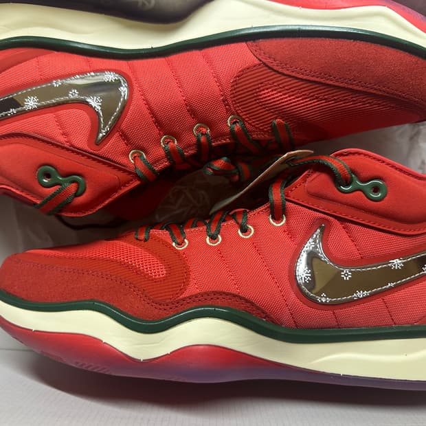 나이키 에어줌 GT 허슬 2 EP 트랙 레드 메탈릭 실버