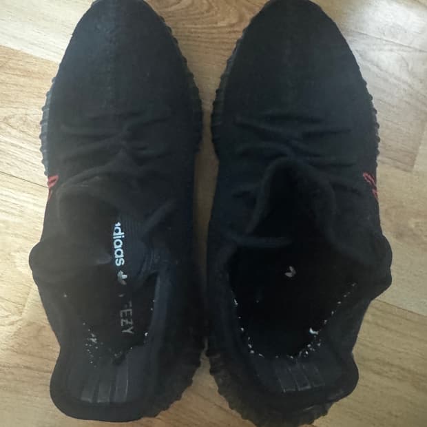 이지부스트350 v2 블랙레드