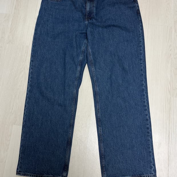 유니클로 JW앤더슨 스트레이트진 64블루