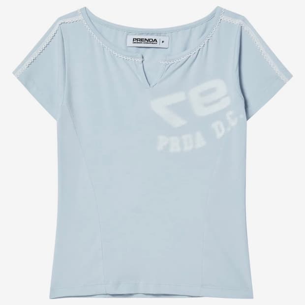 프렌다 97PDC LOGO LACE NECK TEE SKY BLUE