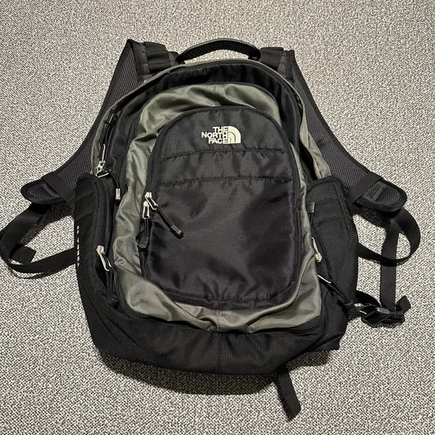 노스페이스 백팩 