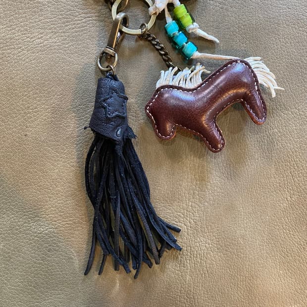 사슴가죽 프린지 키링