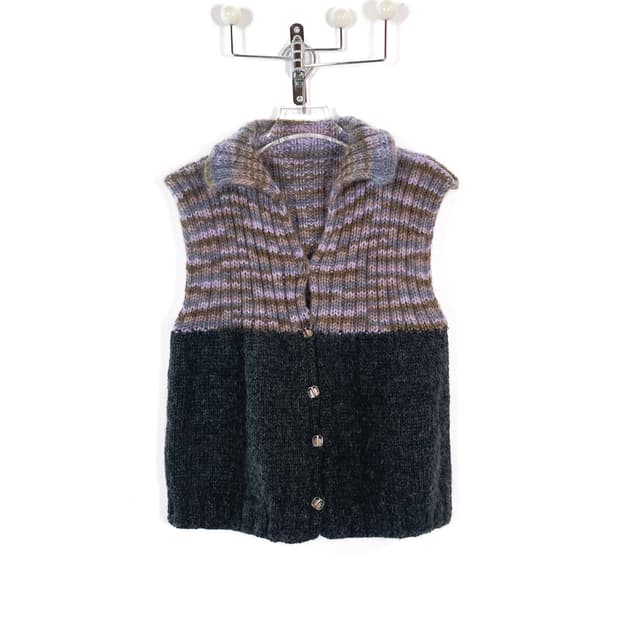 빈티지 버튼 니트 베스트