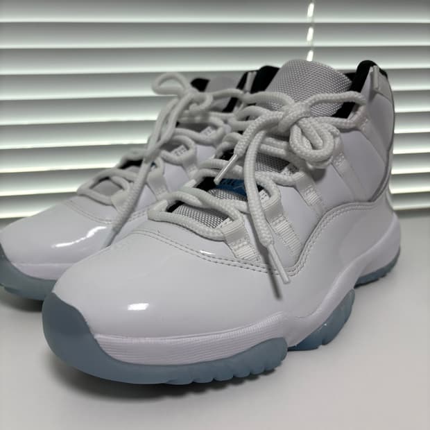 나이키 에어 조던11 레트로 레전드 블루 260