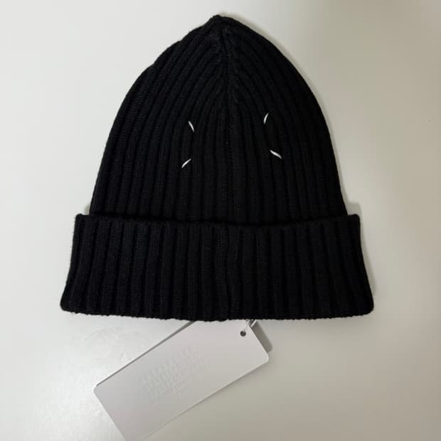 (Os)메종 마르지엘라 블랙 니트 비니