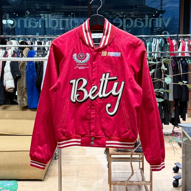 생로랑 레드 포에버 베티 바시티 자켓