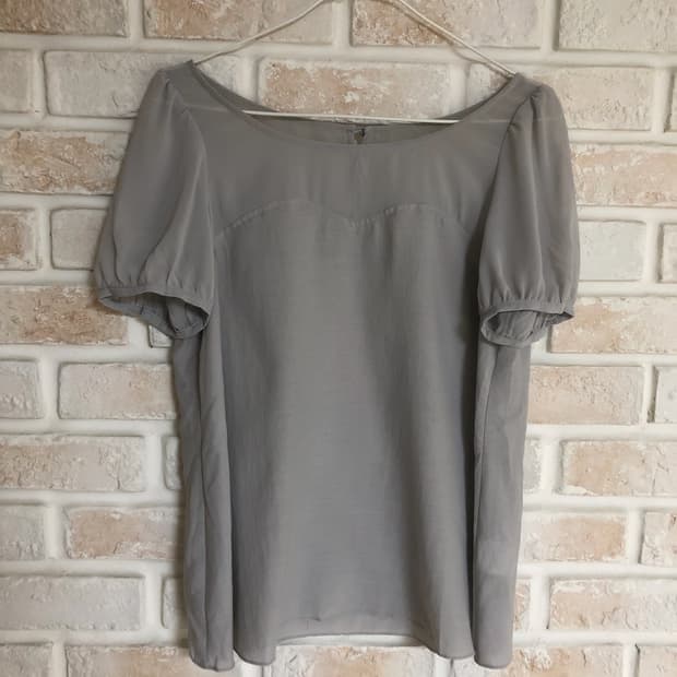 gray blouse