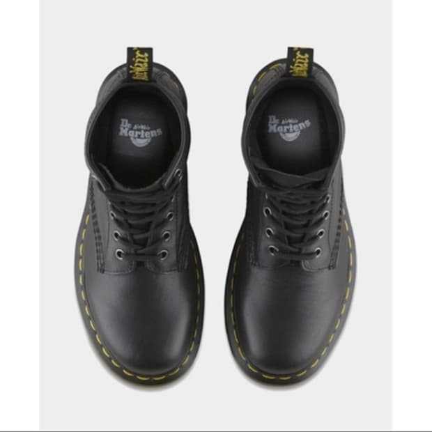 닥터마틴 1460 나파 8홀 부츠