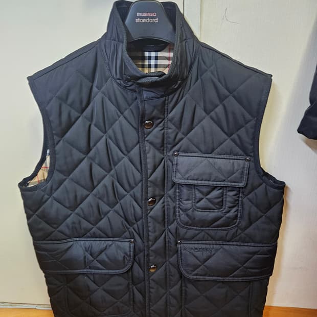 105 XL) 버버리 burberry 다이아몬드 퀼팅 베스트