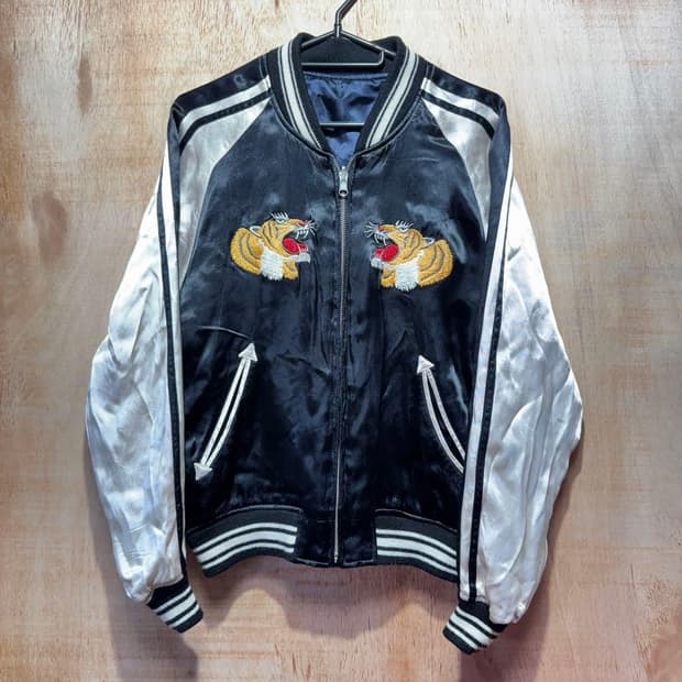 AVIREX 리버서블 스카잔