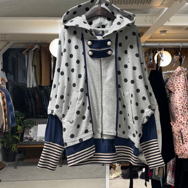 Frapbois 도트 나폴레옹 후드집업