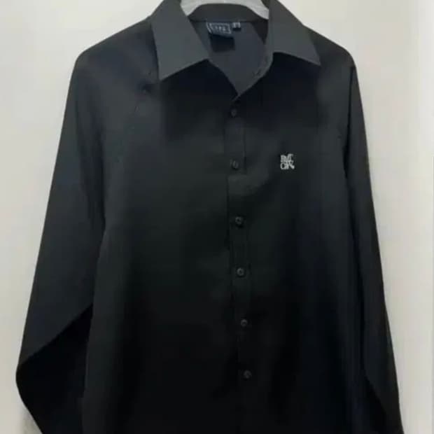 로맨틱크라운 검정 셔츠 S