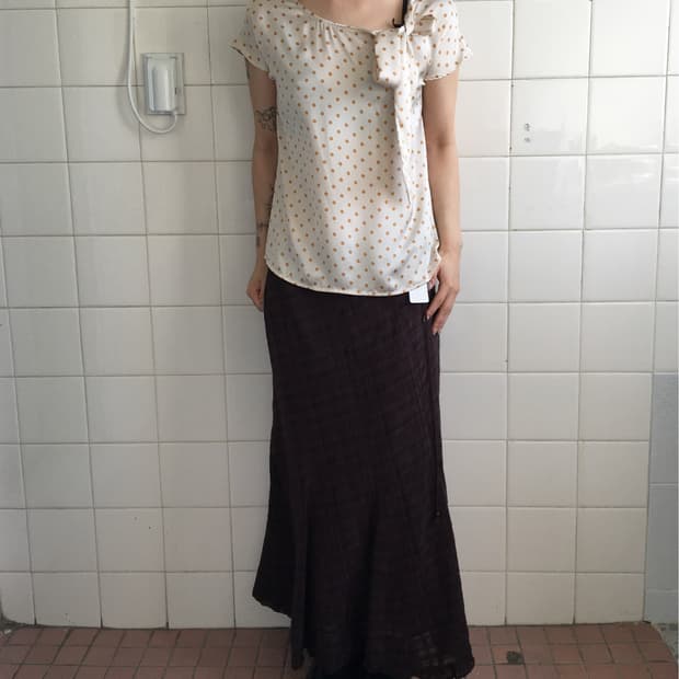 Dot pattern tied glossy tpo