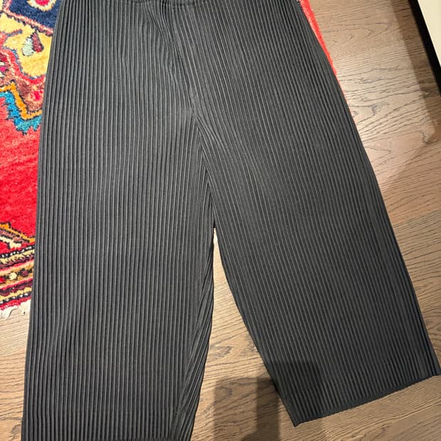 옴므플리세 9부 와이드 팬츠 블랙 3