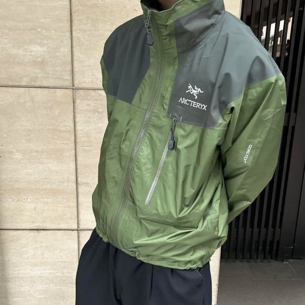 ARC’TERYX Theta Jacket