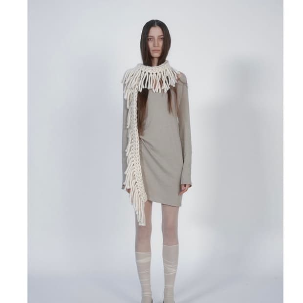 [구해요] 낫띵에브리띵 프린지 스카프 