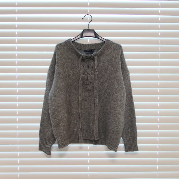 자라 스트링니트