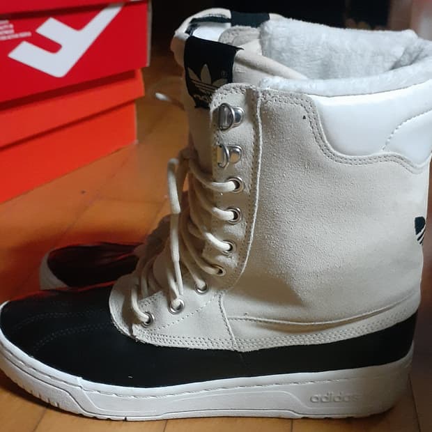 아디다스 오리지널 M 에티튜드 덕부츠 방한 털부츠 240