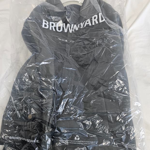 브라운야드 발마칸 올리브4사이즈 판매합니다