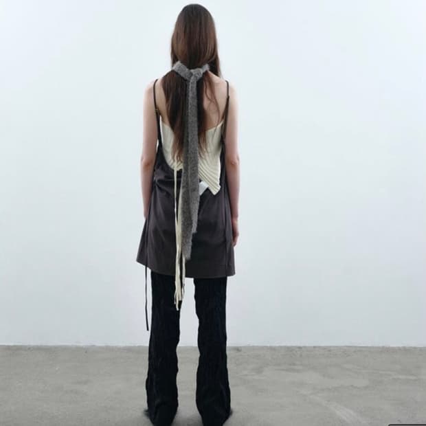 낫띵에브리띵 WRINKLE BOOTCUT PANTS IN BLACK